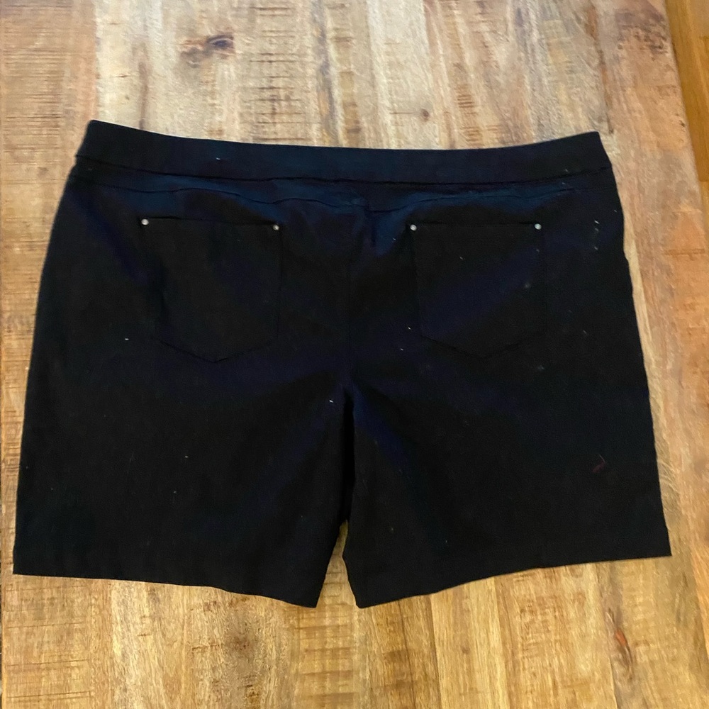 Love Ryan cotton blend ultra stretchy 5x long Bermuda shorts black NEW NWT - Picture 4 of 4